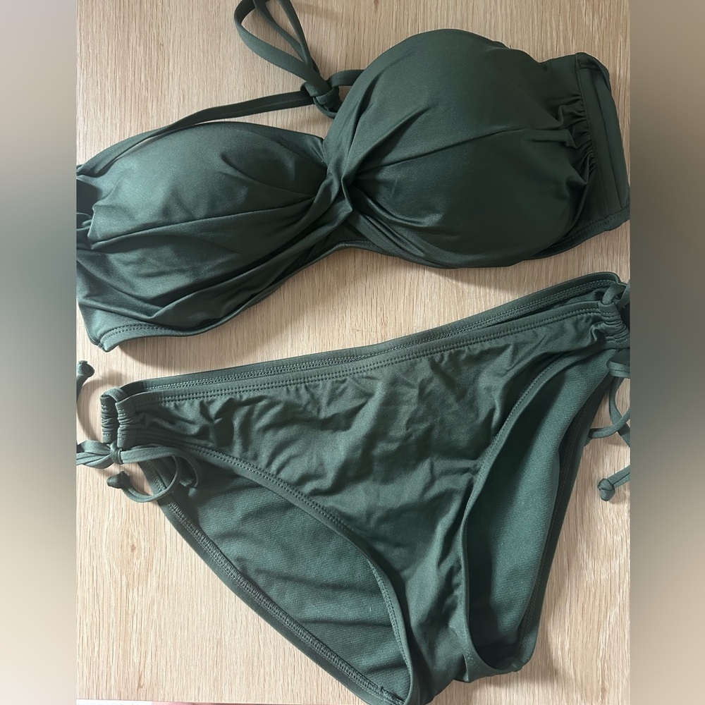 Elegant Green Bikini Set